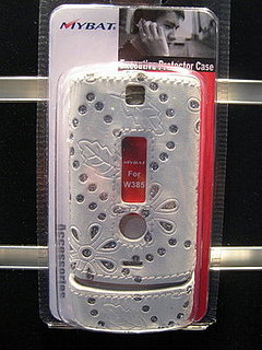 Cell Phones Protected by Crystals and Glitter 